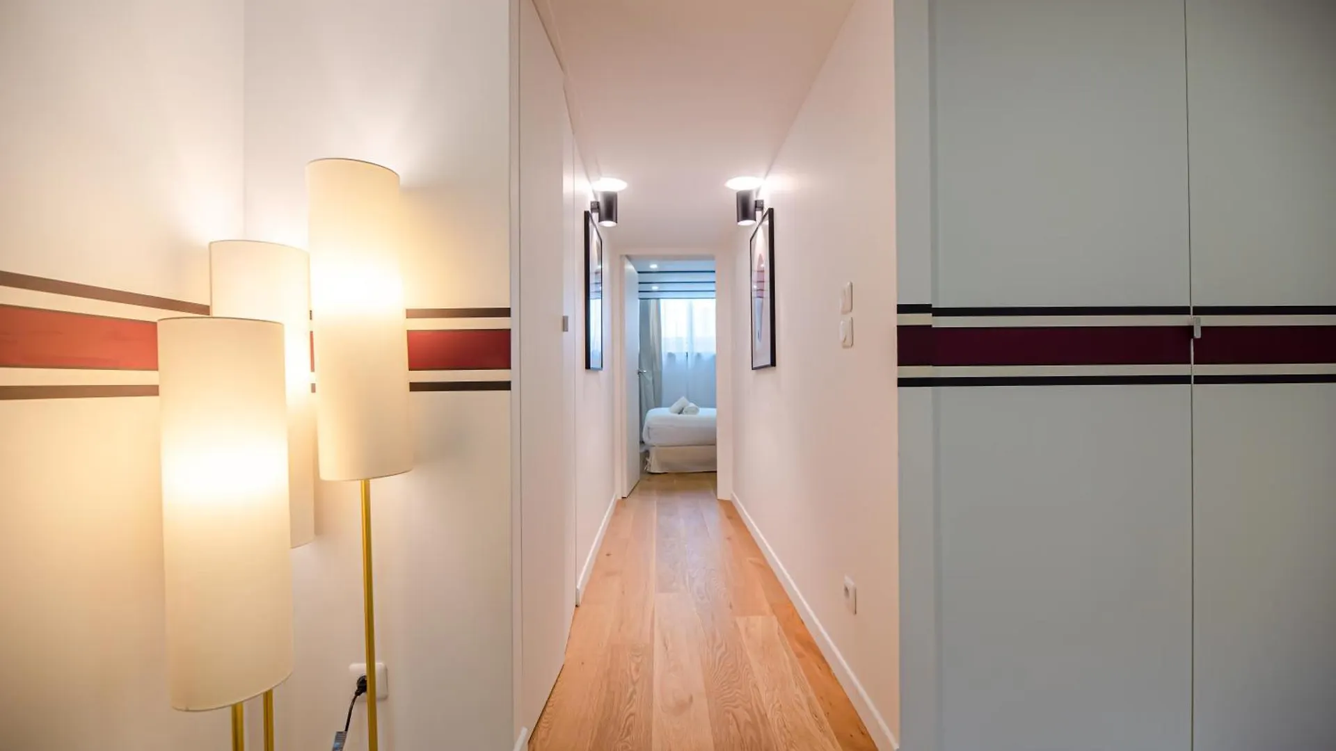 Apartment Cia - Spacious Duplex, Grands Boulevards Paris