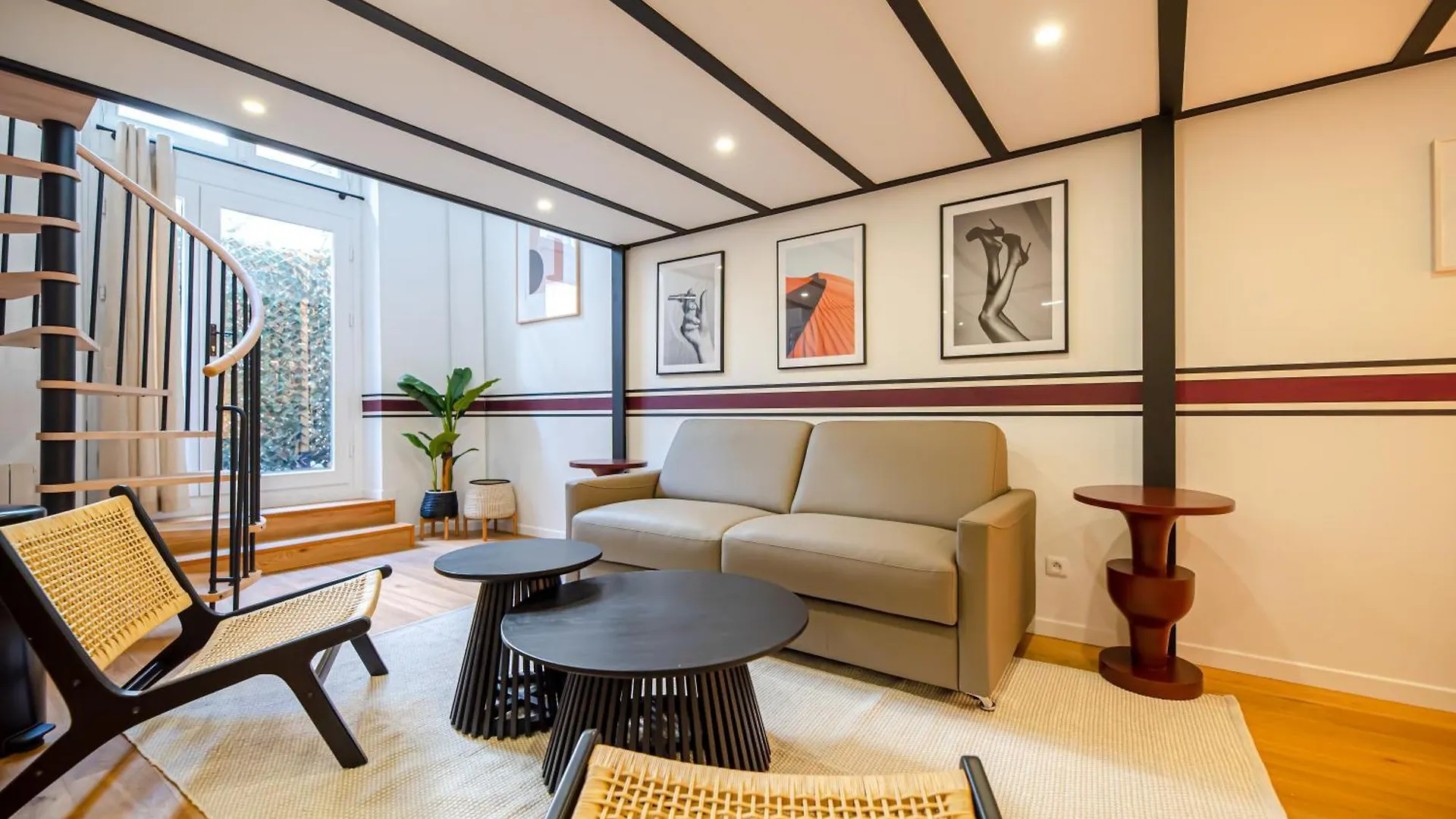 Cia - Spacious Duplex, Grands Boulevards location