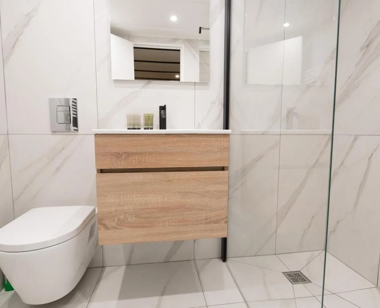 Cia - Spacious Duplex, Grands Boulevards Paris 0*,  France