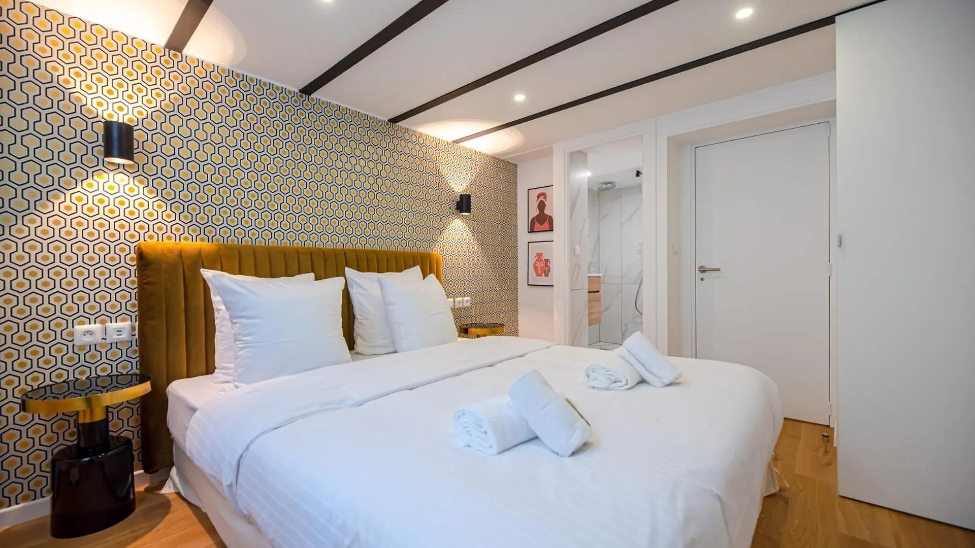 Apartment Cia - Spacious Duplex, Grands Boulevards Paris